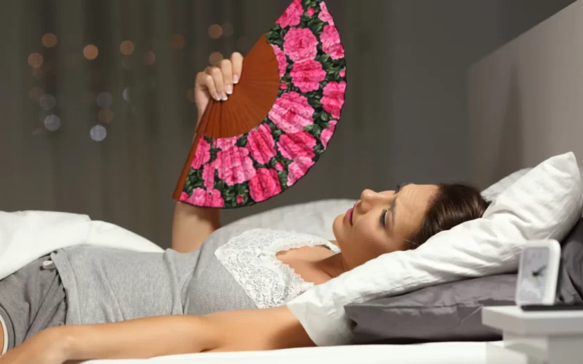 koele slaapkamer in de zomer